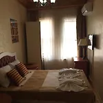 Lika Laleli Istanbul